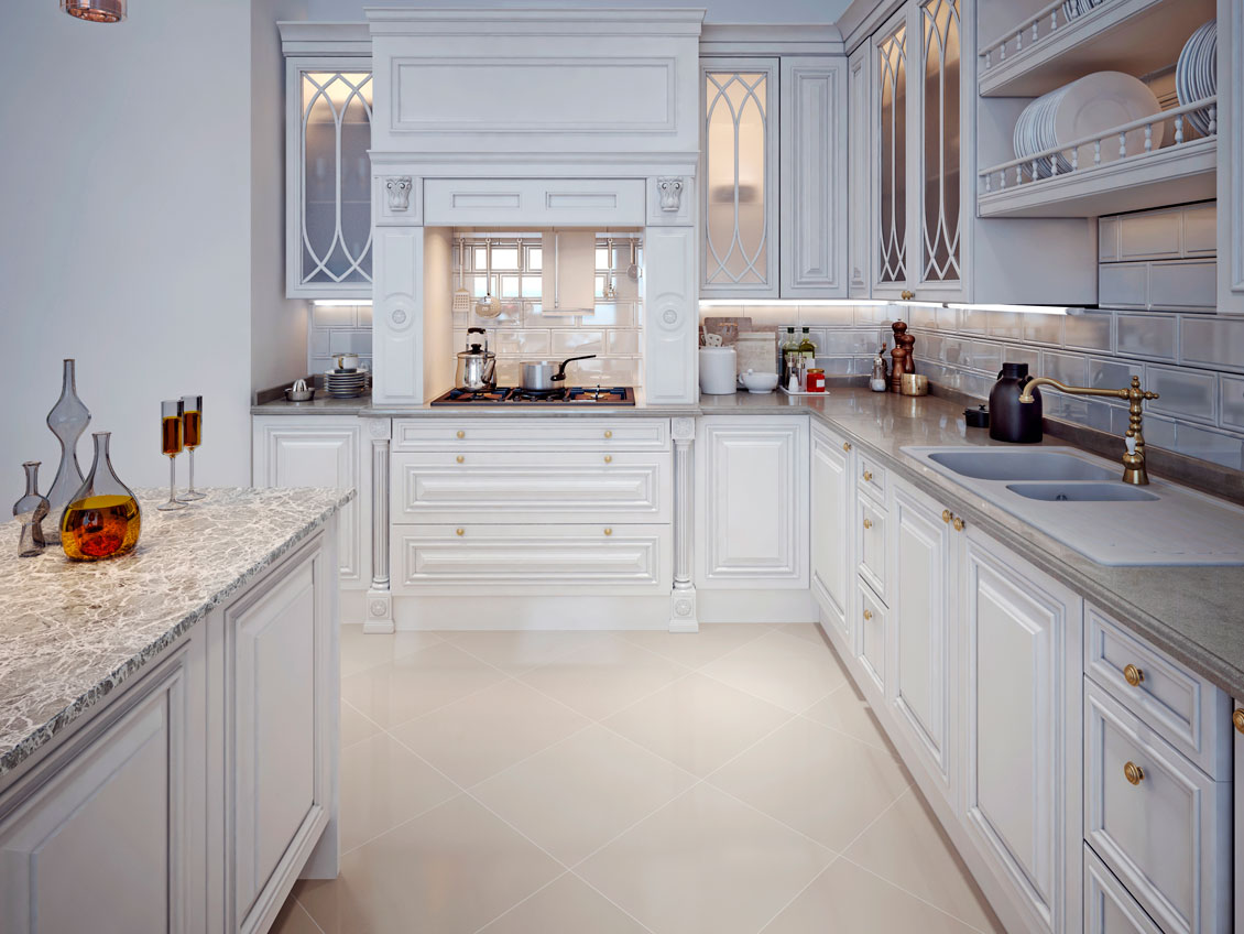 Luksusowe białe drewniane meble kuchenne na wymiar - biała kuchnia dębowa.